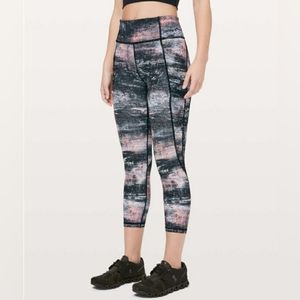 Lululemon Time To Sweat Crop 23" size 4